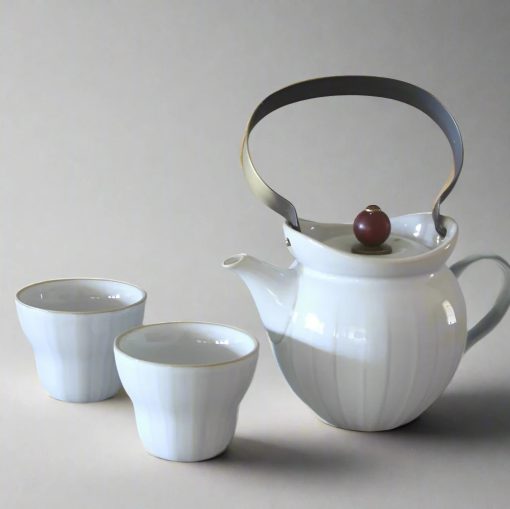 Teapot, Metal Handle + 2 Cups, White