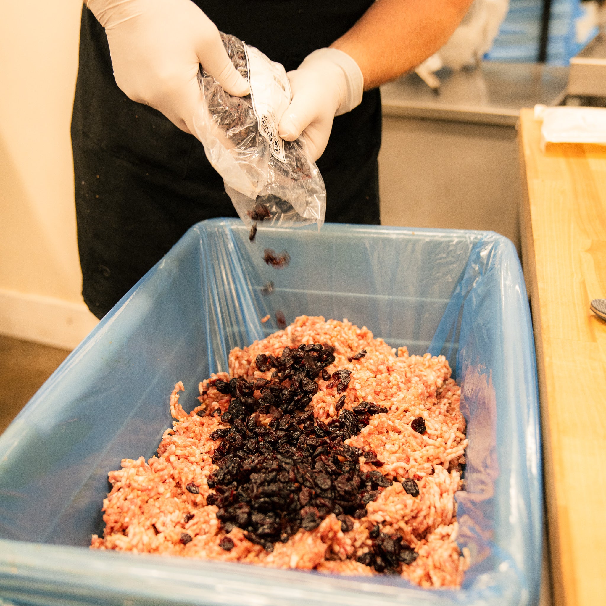 Pumpkin Cranberry Bratwurst DIY Kit - Image 6