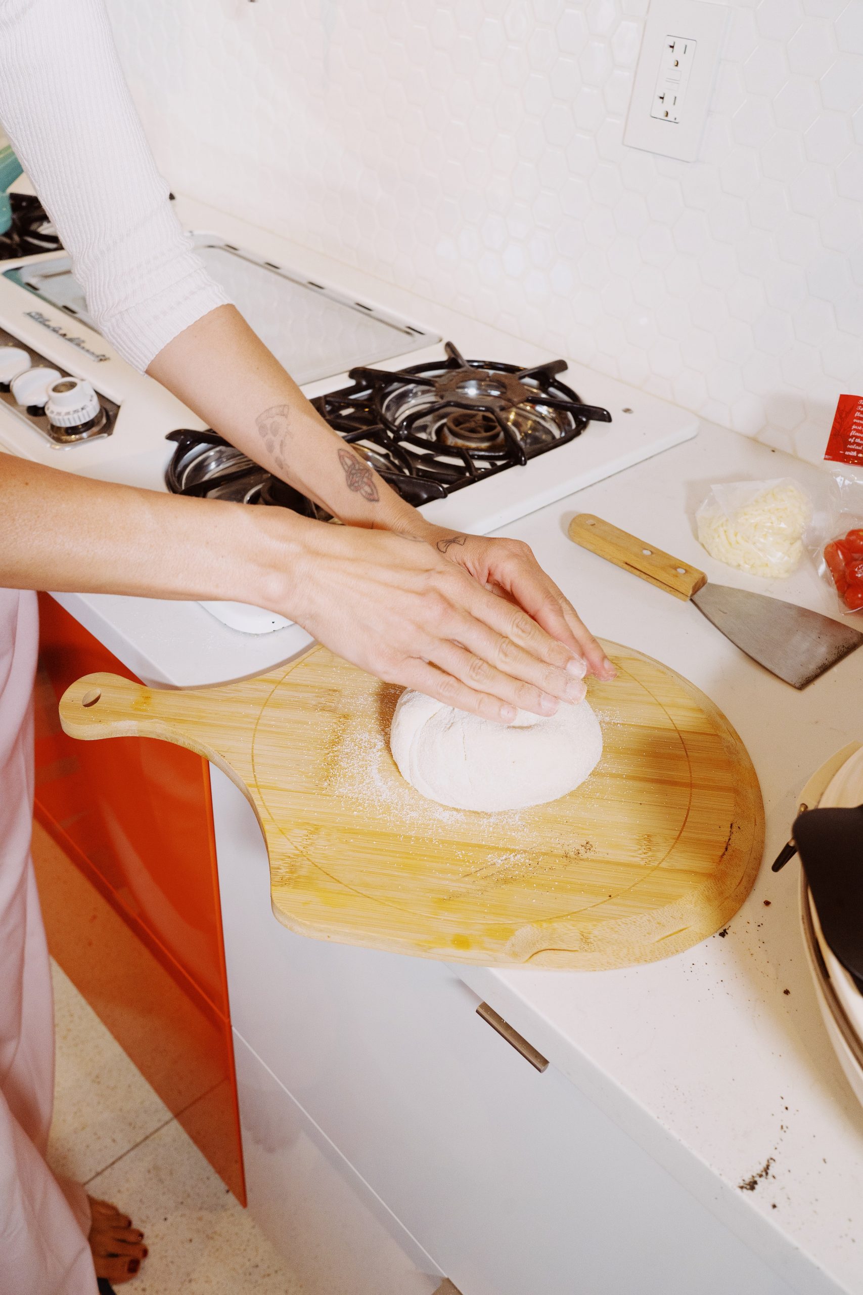 PIZZA GIRL PIZZA PEEL - Image 5